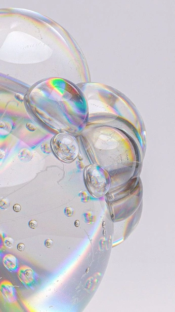 A cover of "reflections" cluster. The owner is emme.gi. The cluster consists of 1 element.