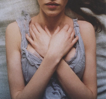 A cover of "people" cluster. The owner is meimeiuwu. The cluster consists of 5 elements.