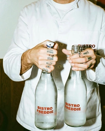 A cover of "CGFL" cluster. The owner is ellellellelle. The cluster consists of 26 elements.