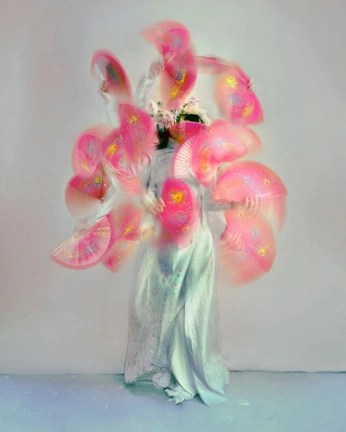 A cover of "Creative editorial" cluster. The owner is nade9. The cluster consists of 11 elements.