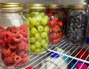 A cover of "old world health" cluster. The owner is leann.nyc. The cluster consists of 1 element.