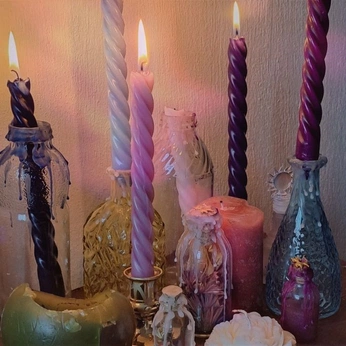 A cover of "film; return to hallowee" cluster. The owner is universallyecho. The cluster consists of 58 elements.