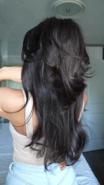 A cover of "🪮" cluster. The owner is mlltt. The cluster consists of 25 elements.