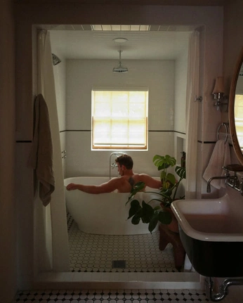 A cover of "Home" cluster. The owner is ozal. The cluster consists of 1 element.