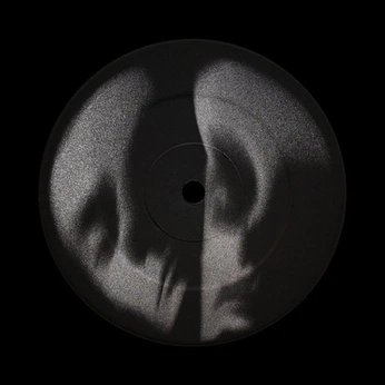 A cover of "Disc" cluster. The owner is moatdesign. The cluster consists of 5 elements.