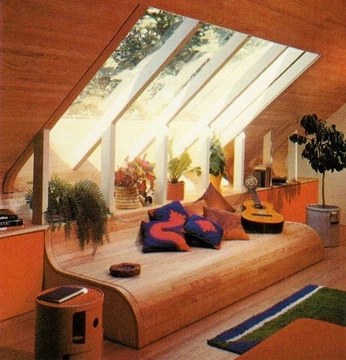 A cover of "Interiors" cluster. The owner is wormwoodstar. The cluster consists of 96 elements.