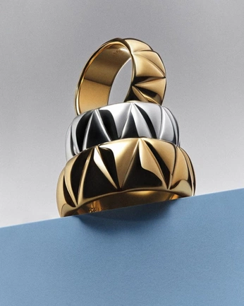 A cover of "Metal" cluster. The owner is deliciousdrawer. The cluster consists of 6 elements.