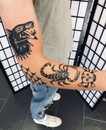 A cover of "Tattoos" cluster. The owner is nannnsss. The cluster consists of 14 elements.