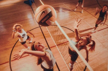 A cover of "FIVB - VNL - Polyvalent" cluster. The owner is anthotache. The cluster consists of 19 elements.