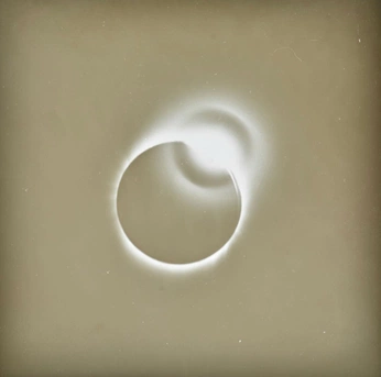 A cover of "gravedad" cluster. The owner is juanaexe. The cluster consists of 42 elements.