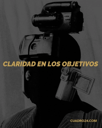 A cover of "INSTAGRAM POSTS" cluster. The owner is muchoarbol. The cluster consists of 13 elements.