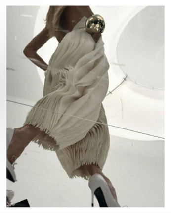 A cover of "🤍" cluster. The owner is roudhat. The cluster consists of 2 elements.