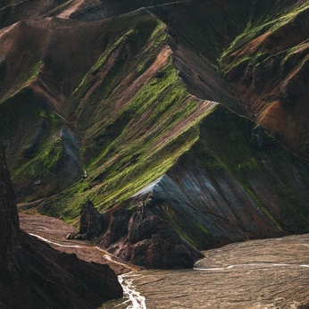 A cover of "Terra Incognita 🏔️" cluster. The owner is ultranubian. The cluster consists of 9 elements.