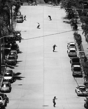 A cover of "Street waer" cluster. The owner is valourclothingco. The cluster consists of 3 elements.