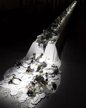 A cover of "Tesi" cluster. The owner is nadiausai. The cluster consists of 70 elements.