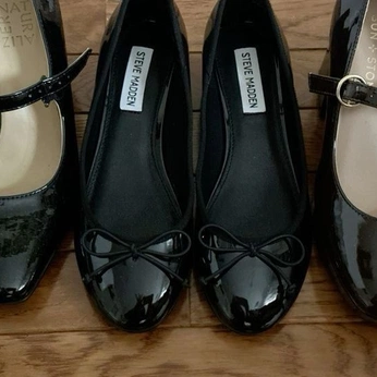 A cover of "pinterest life" cluster. The owner is simplyaesthetic. The cluster consists of 53 elements.