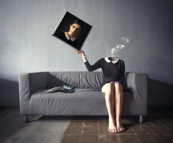 A cover of "Surreal Portraits" cluster. The owner is robbieewing. The cluster consists of 13 elements.