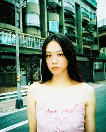 A cover of "Lighting - Cloudy" cluster. The owner is juten. The cluster consists of 4 elements.