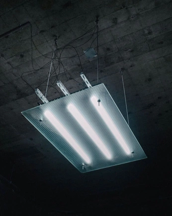 A cover of "Liiiiights" cluster. The owner is visioaesthetica. The cluster consists of 14 elements.