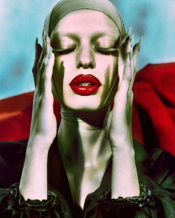 A cover of "art" cluster. The owner is witchesrave. The cluster consists of 6 elements.