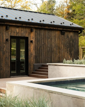 A cover of "Home" cluster. The owner is noah. The cluster consists of 6 elements.