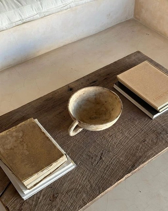 A cover of "//interior vibe" cluster. The owner is aliceyes. The cluster consists of 30 elements.