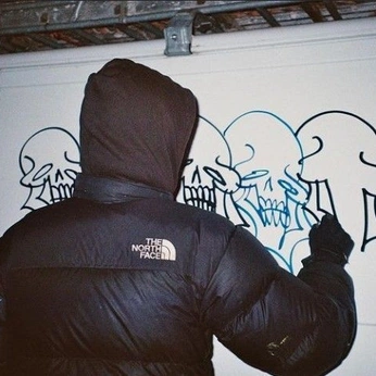 A cover of "Graffiti & Street" cluster. The owner is obsidianblade. The cluster consists of 244 elements.