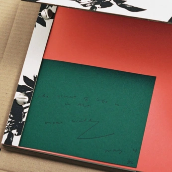 A cover of "Guest Book" cluster. The owner is leowang. The cluster consists of 11 elements.