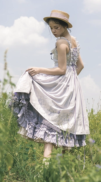 A cover of "Pose references" cluster. The owner is gabsu. The cluster consists of 9 elements.