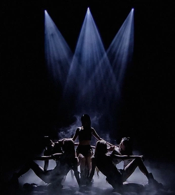 A cover of "cover" cluster. The owner is bubblegumnebula. The cluster consists of 5 elements.