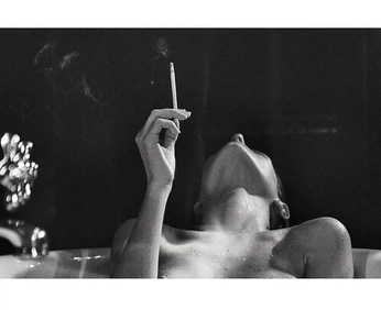 A cover of "Femme Fatale" cluster. The owner is 9thmusi. The cluster consists of 19 elements.