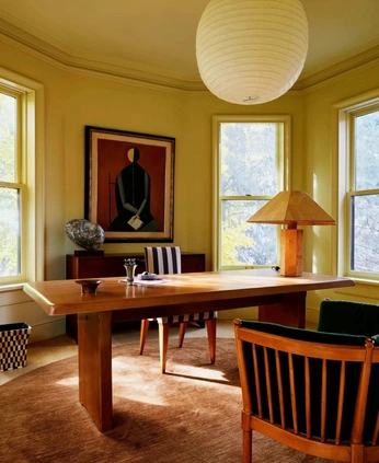 A cover of "Interior" cluster. The owner is notmotionless. The cluster consists of 5 elements.