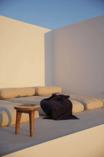 A cover of "Living & room" cluster. The owner is josueferry. The cluster consists of 4 elements.