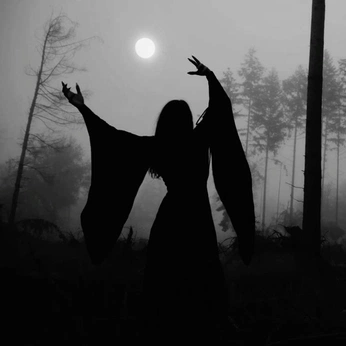 A cover of "witchcraft" cluster. The owner is sugxrblossom. The cluster consists of 31 elements.