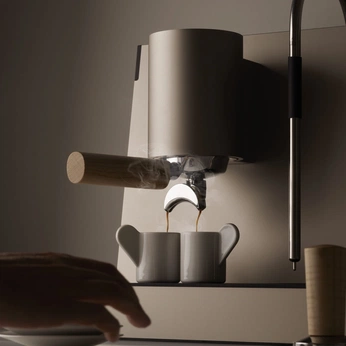 A cover of "{ Cafe }" cluster. The owner is odobasix. The cluster description is "Manifesting my cafe.". The cluster consists of 55 elements.