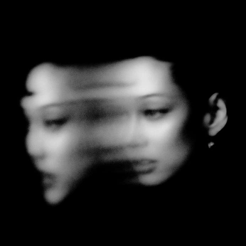 A cover of "Vogue" cluster. The owner is vlaurent. The cluster description is "It’s Better in Black". The cluster consists of 2515 elements.