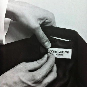A cover of "YSL CAMPAING" cluster. The owner is ostwaldguillen. The cluster consists of 21 elements.