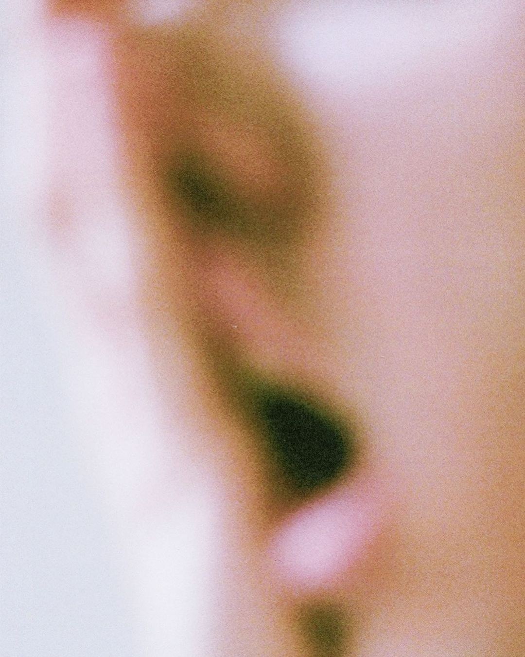 An Instagram  post added by luca on Sep 01, 2021. The author is @maikelmauvais. May present: tints and shades, plant, eyelash, close up, tomorrow.