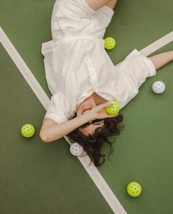 A cover of "TLV" cluster. The owner is duyisbill. The cluster consists of 20 elements.