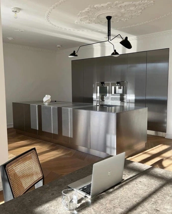 A cover of "Future home" cluster. The owner is rosade. The cluster consists of 3 elements.