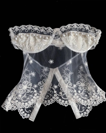 A cover of "fashion" cluster. The owner is z037k. The cluster consists of 8 elements.