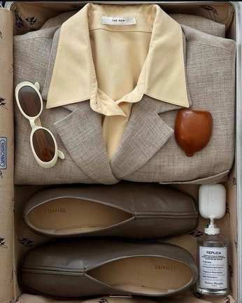 A cover of "Salem" cluster. The owner is tembo.studios. The cluster consists of 47 elements.