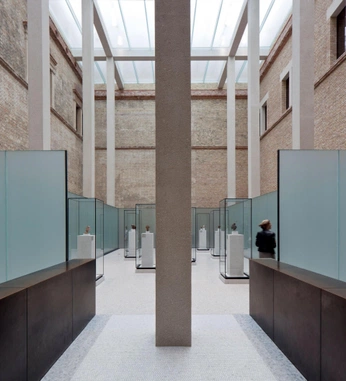 A cover of "G_MUSEUMS" cluster. The owner is ginacarbonell. The cluster consists of 2 elements.