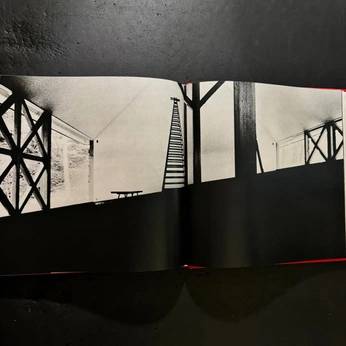 A cover of "Photography" cluster. The owner is elgerr. The cluster consists of 61 elements.