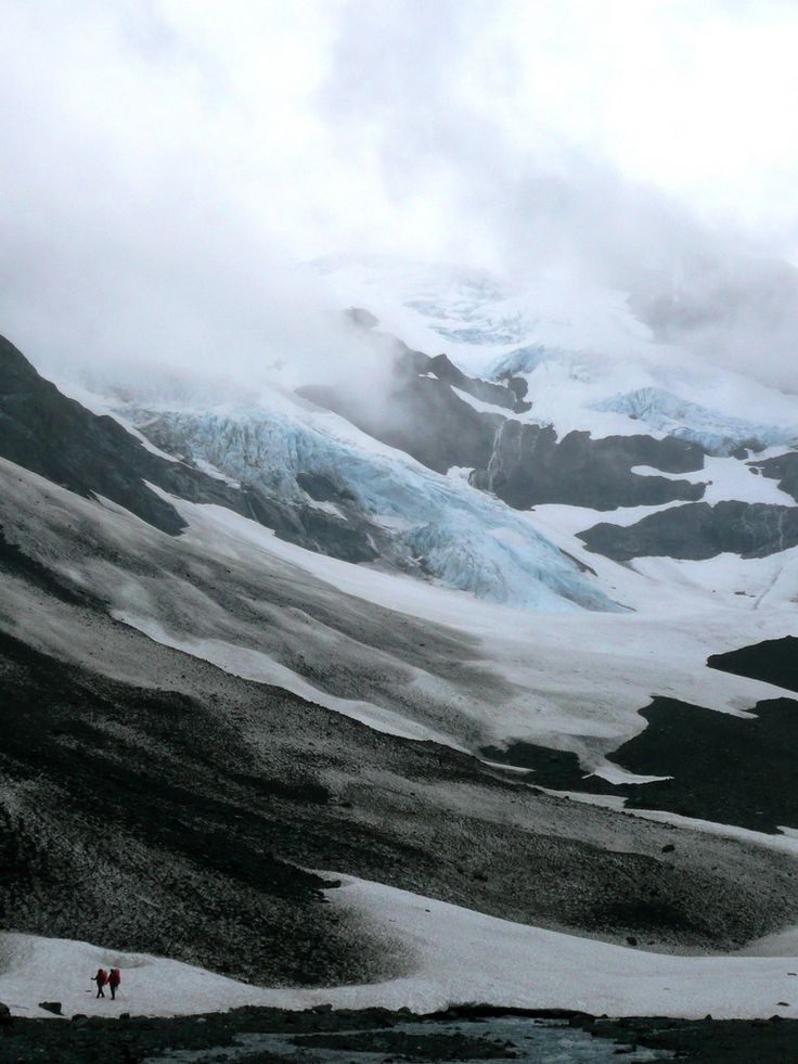 A Pinterest pin added by cloudstudio on Jan 01, 2024. The author is Sare. May present: cloud, sky, natural landscape, landscape, mountain.