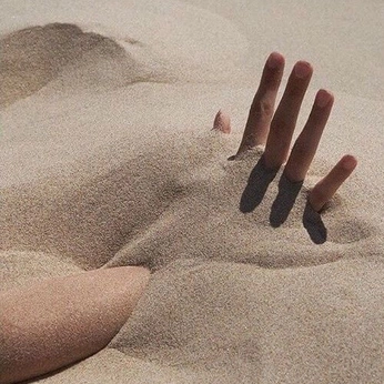 A cover of "just to get a beach day" cluster. The owner is jerumy. The cluster description is "his job is just beach -  jerumy.com". The cluster consists of 44 elements.