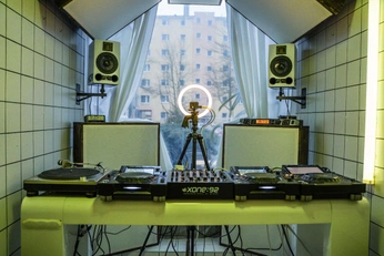 A cover of "third places" cluster. The owner is soldoutpharmacy. The cluster consists of 2 elements.