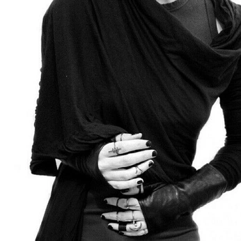 A cover of "SW AU: Fem Kylo" cluster. The owner is akwardtractor. The cluster consists of 36 elements.