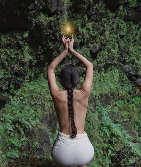 Spiritual guide Áine Rock in a 2017 photograph.