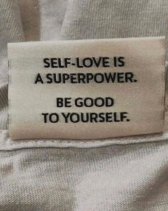 A cover of "quotes" cluster. The owner is chayn. The cluster consists of 2 elements.